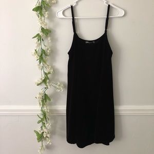 Black Velvet Dress | American Eagle